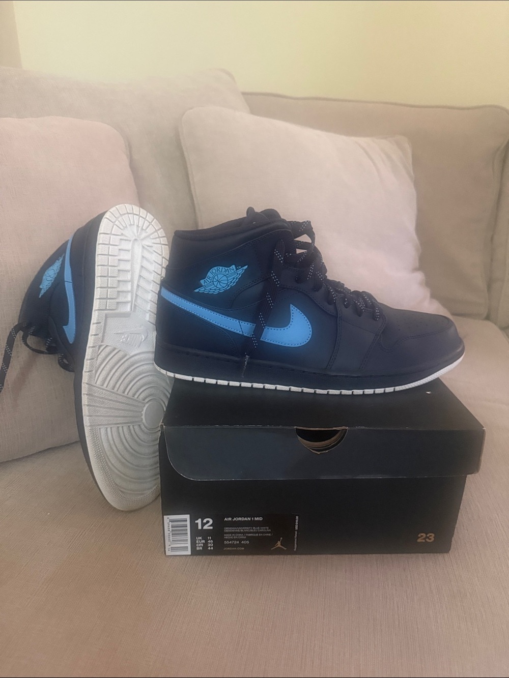 Nike Air Jordan 1 Mid - Navy with University Blue